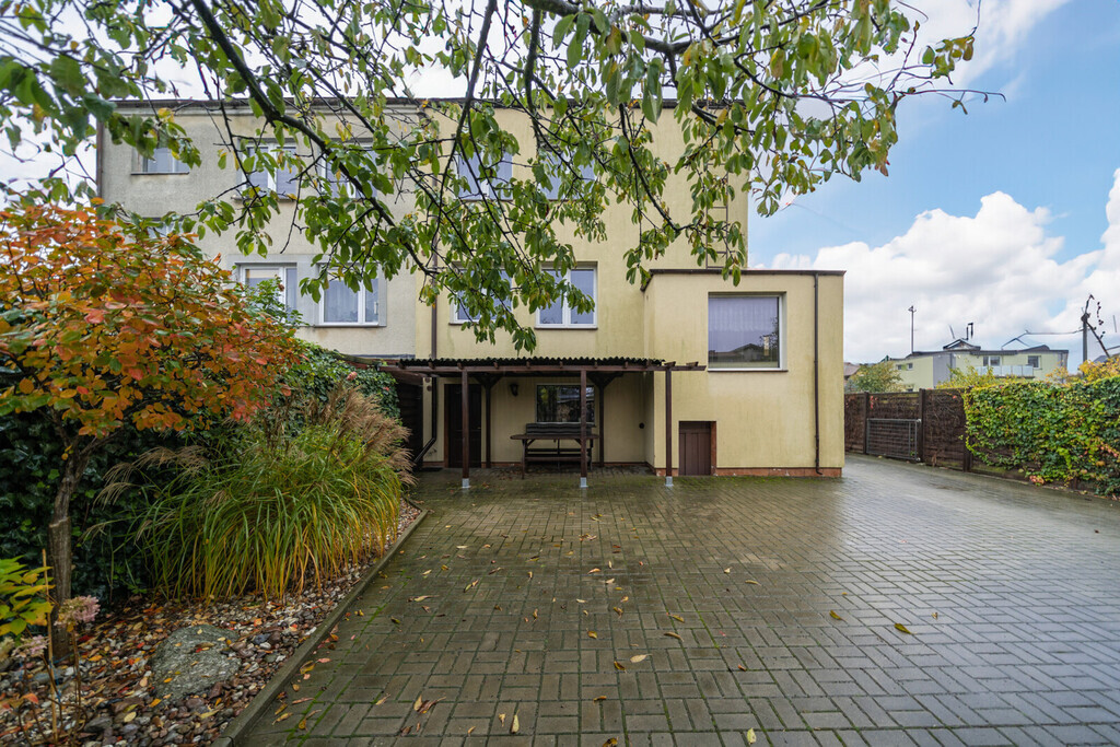 Uroczy bliźniak w Rumii