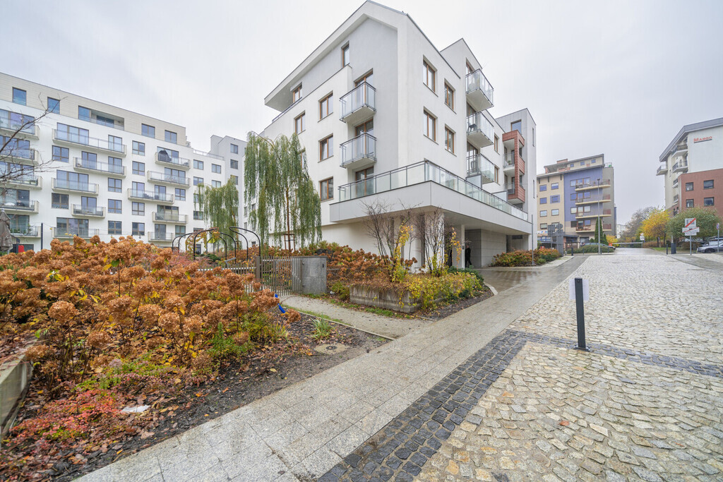 APARTAMENT - GARNIZON, miejsce postojowe w cenie!