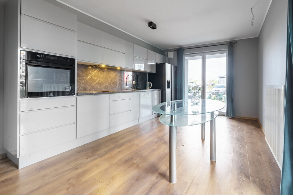 Przestronne mieszkanie z ogrodem - Złota Reneta