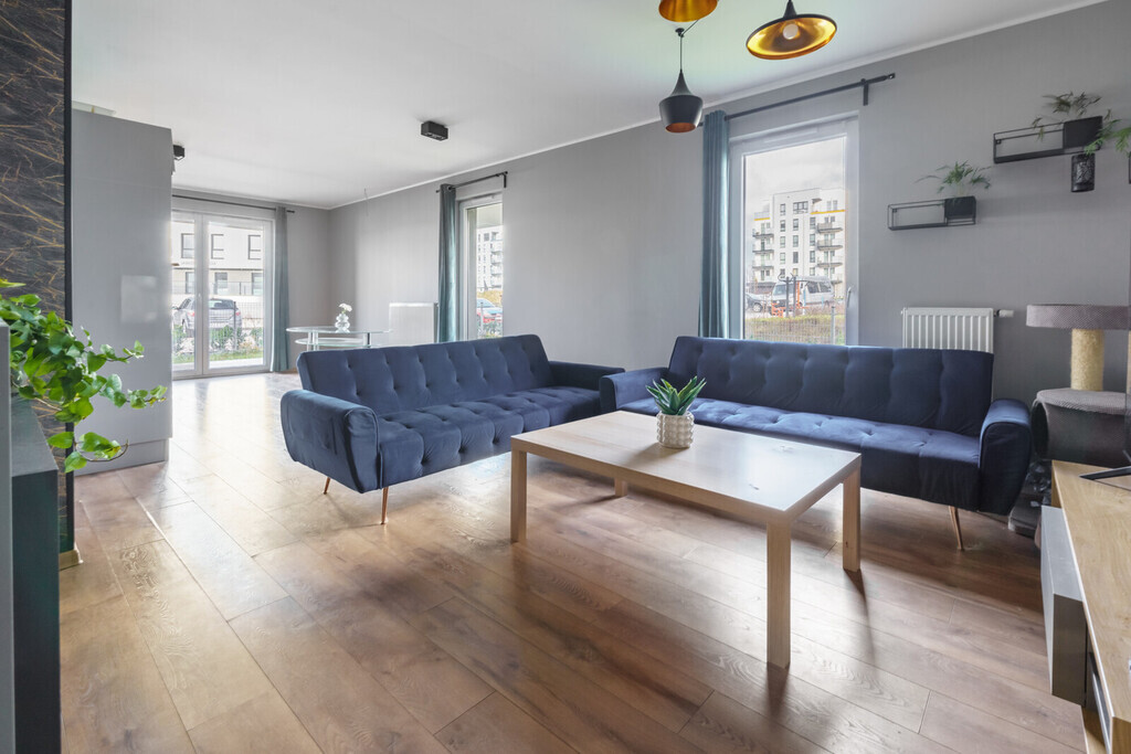 Przestronne mieszkanie z ogrodem - Złota Reneta