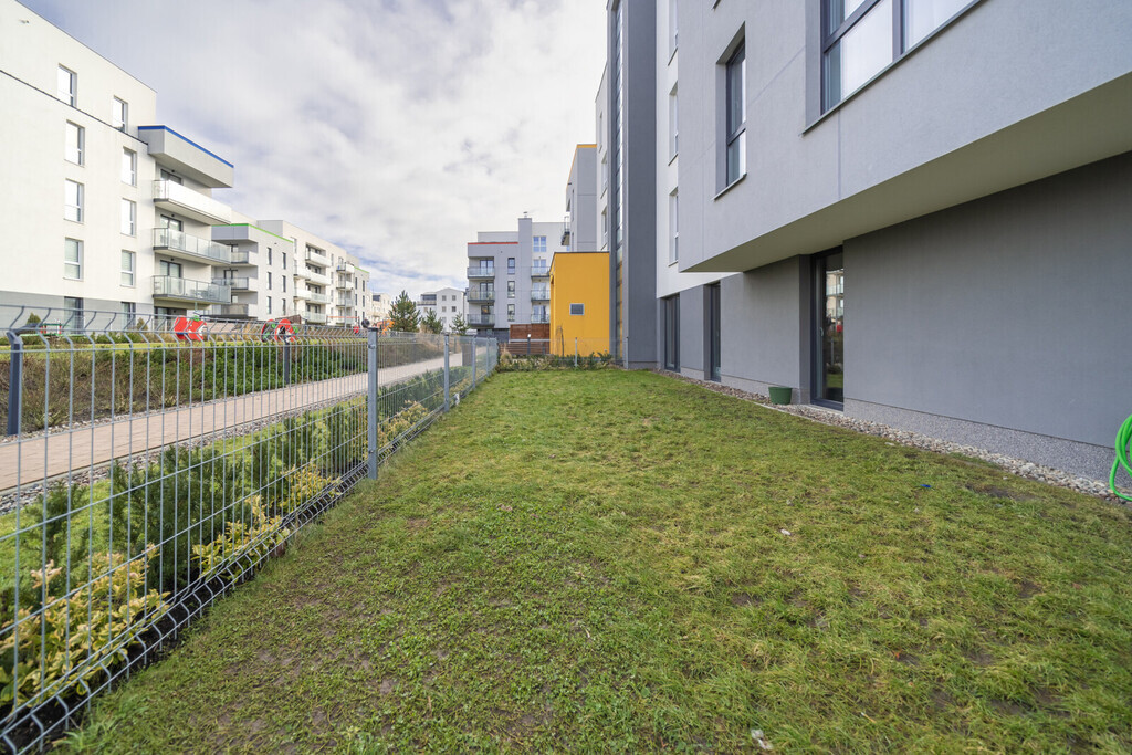 Przestronne mieszkanie z ogrodem - Złota Reneta