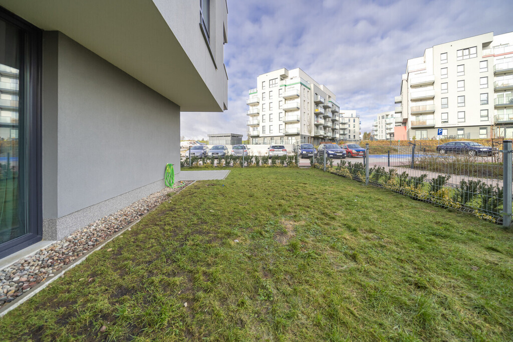 Przestronne mieszkanie z ogrodem - Złota Reneta