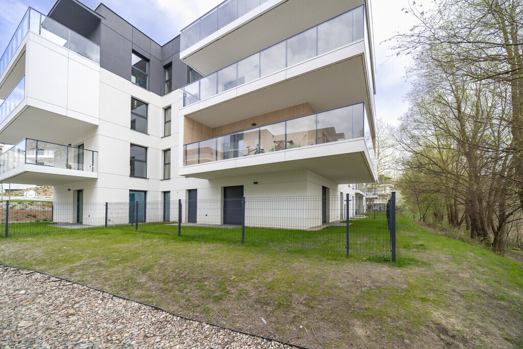 Apartament z widokiem na jezioro "Przystań Jasień"