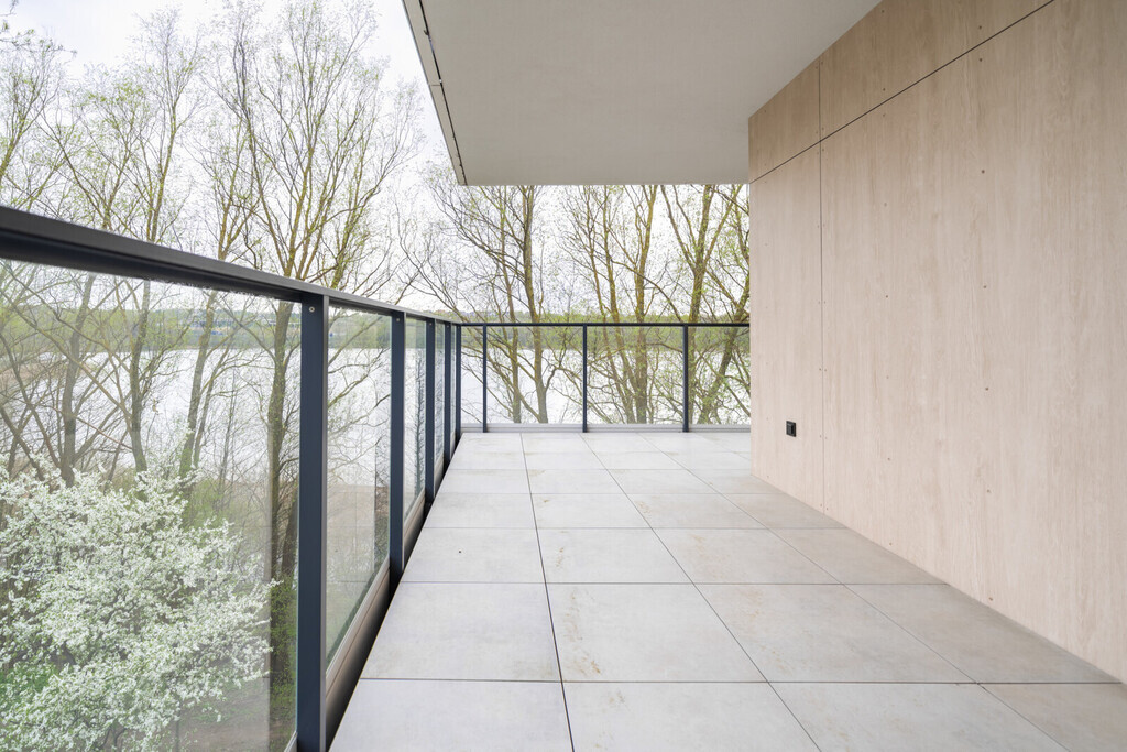 Apartament z widokiem na jezioro "Przystań Jasień"