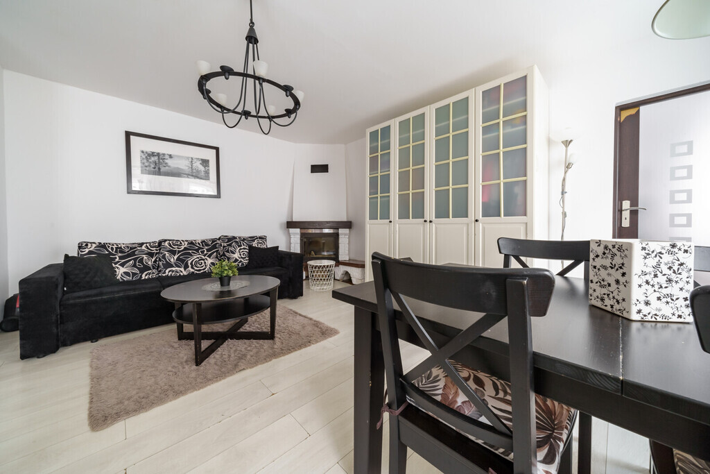 Urokliwe Mieszkanie w Sercu Wrzeszcza