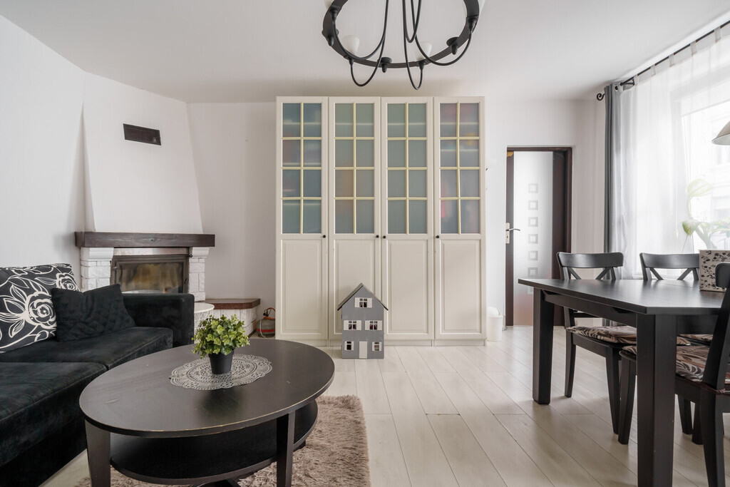 Urokliwe Mieszkanie w Sercu Wrzeszcza