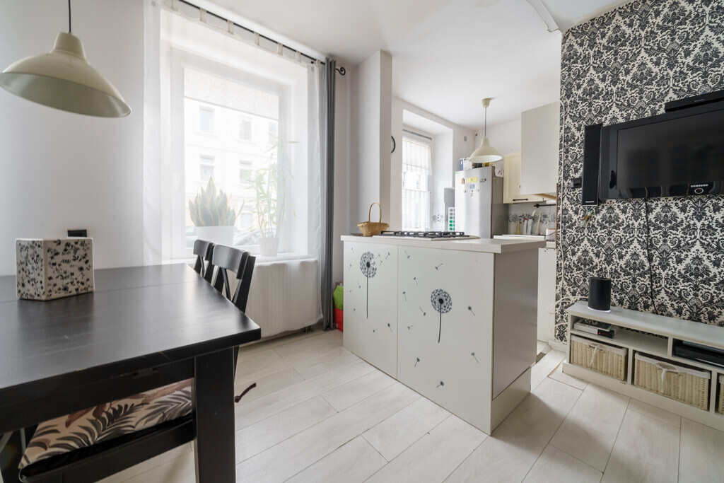 Urokliwe Mieszkanie w Sercu Wrzeszcza