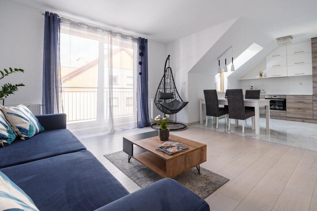 Gotowe do wprowadzenia | duży balkon i komórka