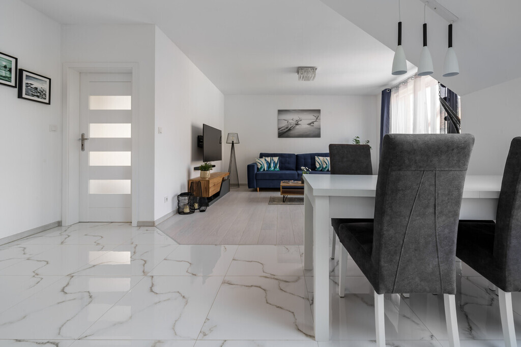 Gotowe do wprowadzenia | duży balkon i komórka