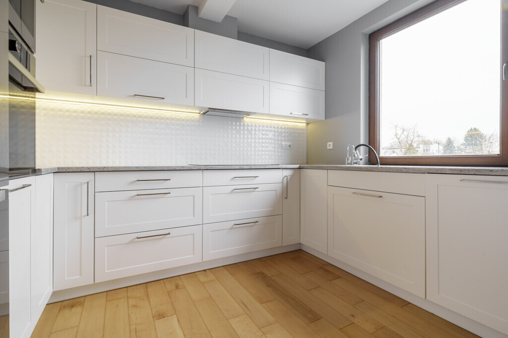 Apartament z widokiem na las