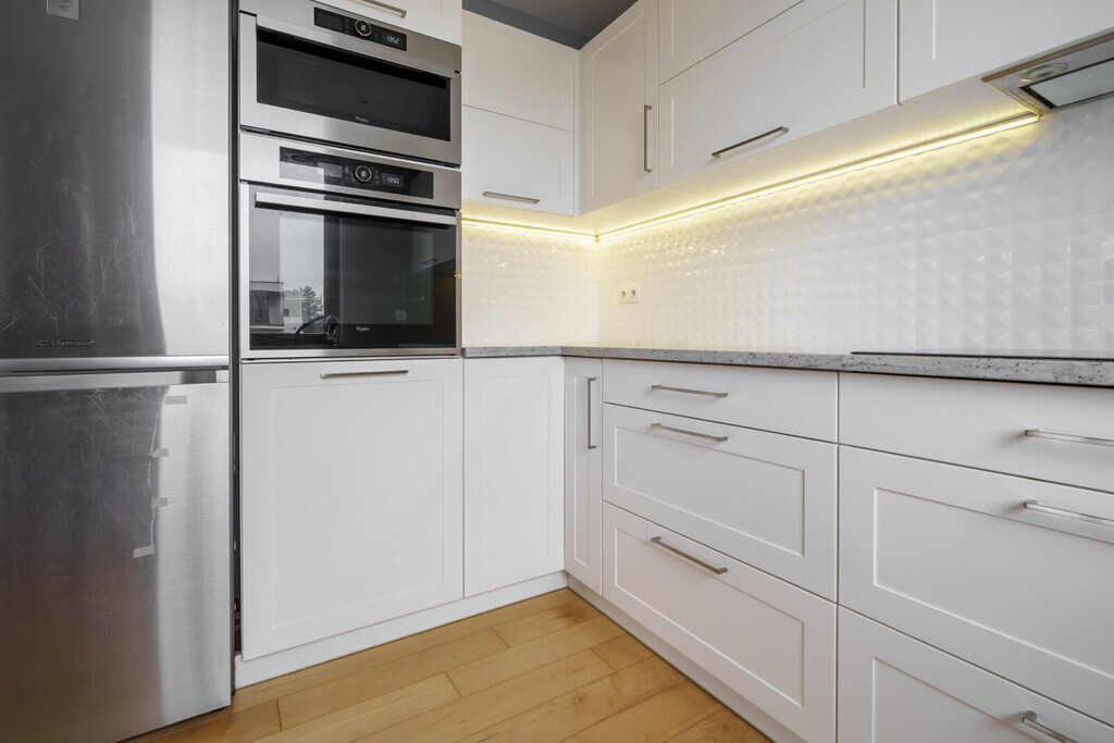 Apartament z widokiem na las