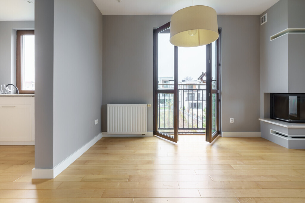 Apartament z widokiem na las