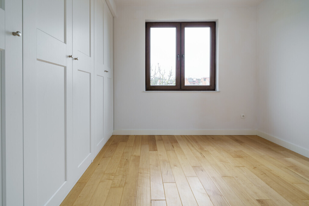 Apartament z widokiem na las