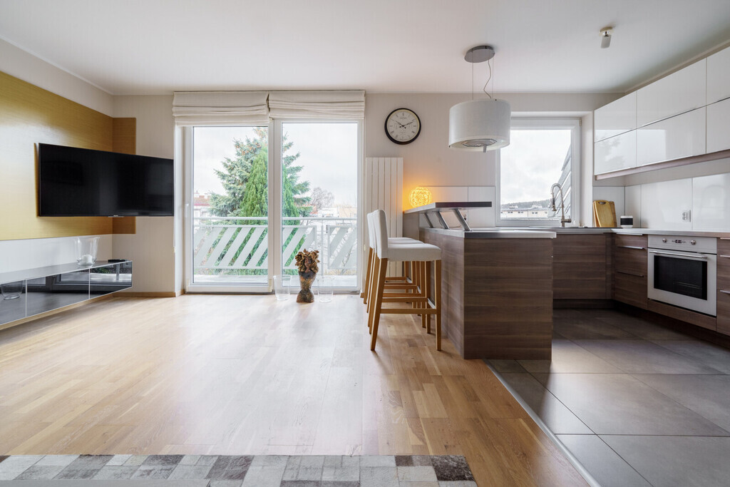 Apartament z balkonem i garażem – Gdynia Orłowo