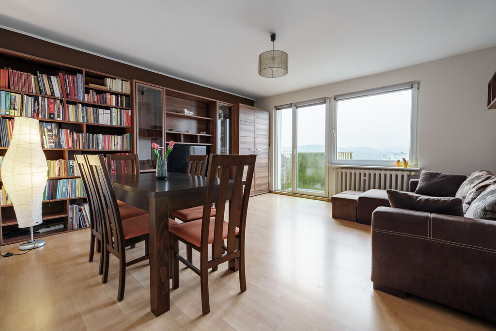 3 pokoje z widokiem na las i Gdynię Chylonię