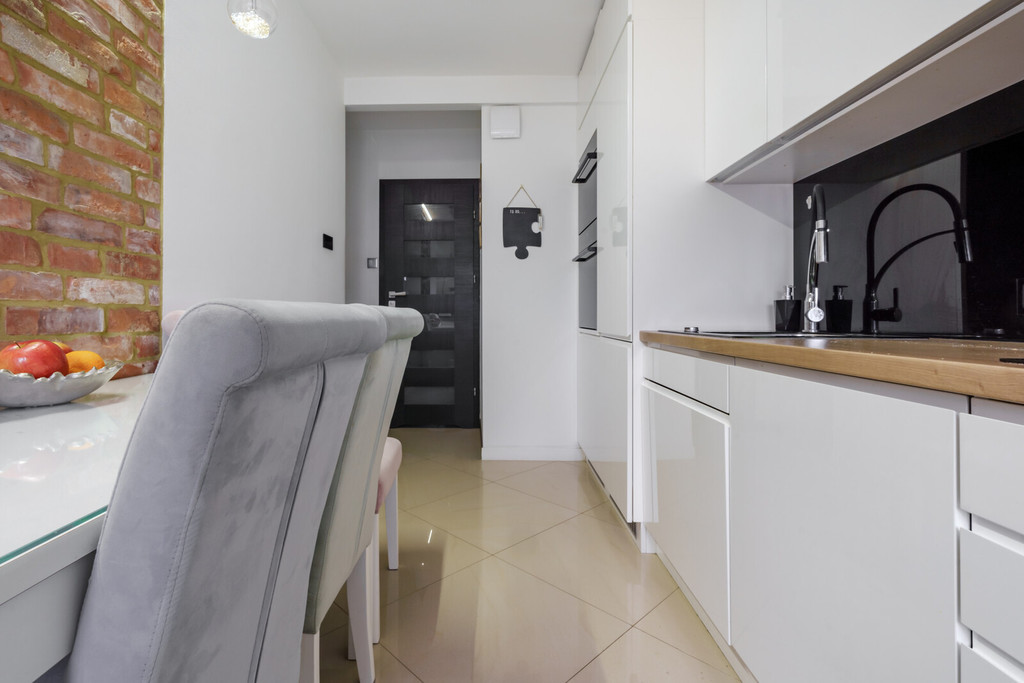 Mieszkanie dwupokojowe w Gdyni Dąbrowie