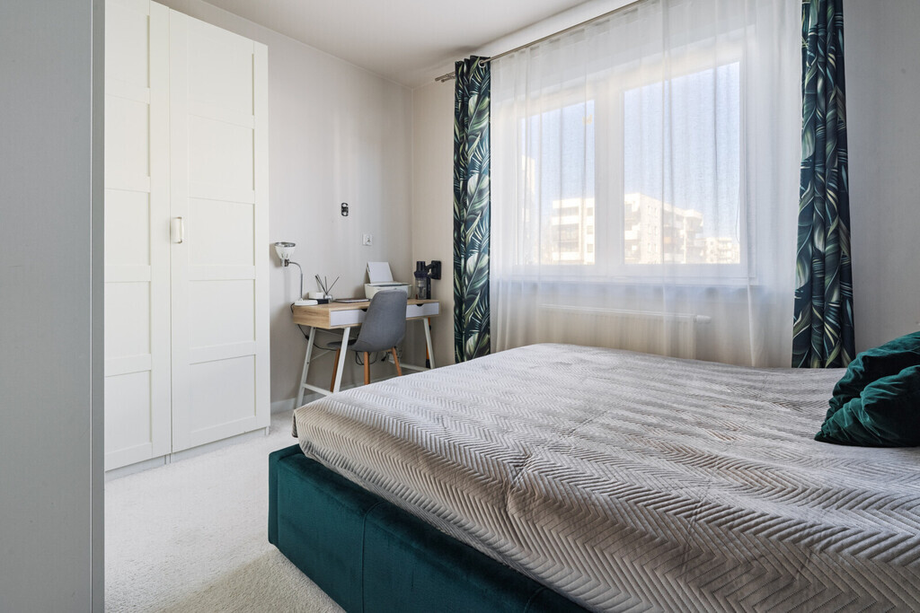 W pełni wyposażone 3 pokoje z dużym ogrodem