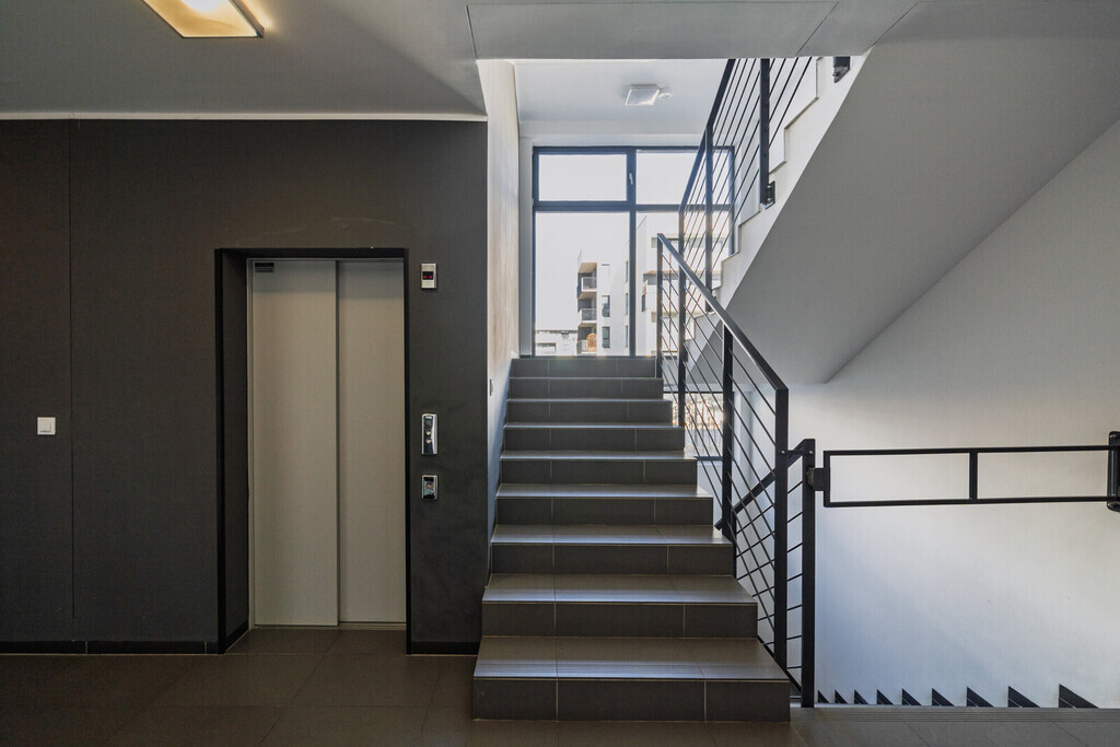 W pełni wyposażone 3 pokoje z dużym ogrodem