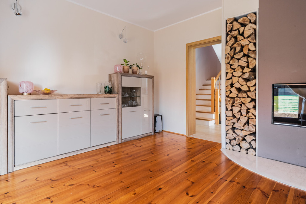 Przytulny dom z kominkiem w Ustarbowie