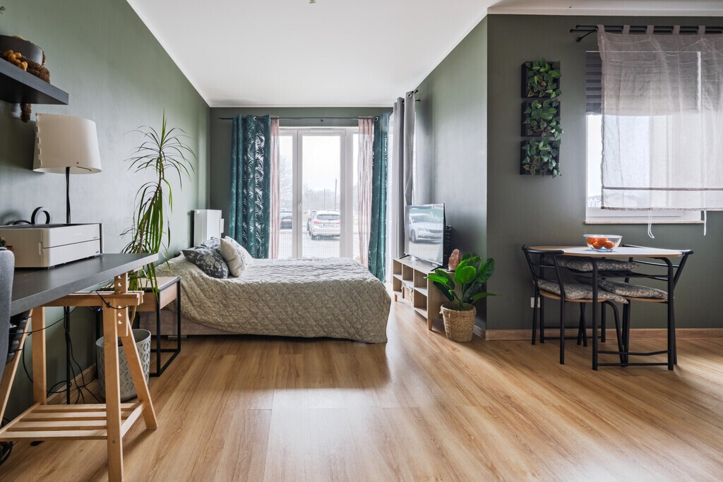 Nowoczesna kawalerka z ogrodem | SZUMILAS, Gdańsk