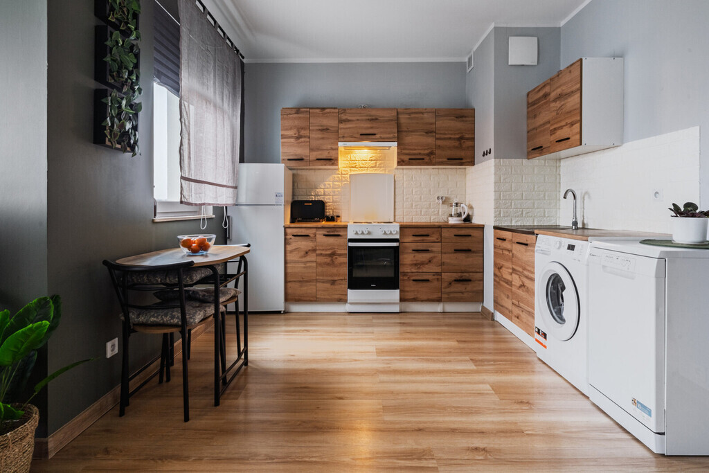 Nowoczesna kawalerka z ogrodem | SZUMILAS, Gdańsk