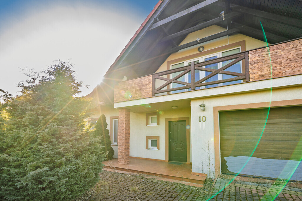 Dom z dużym ogrodem w Przyjaźni