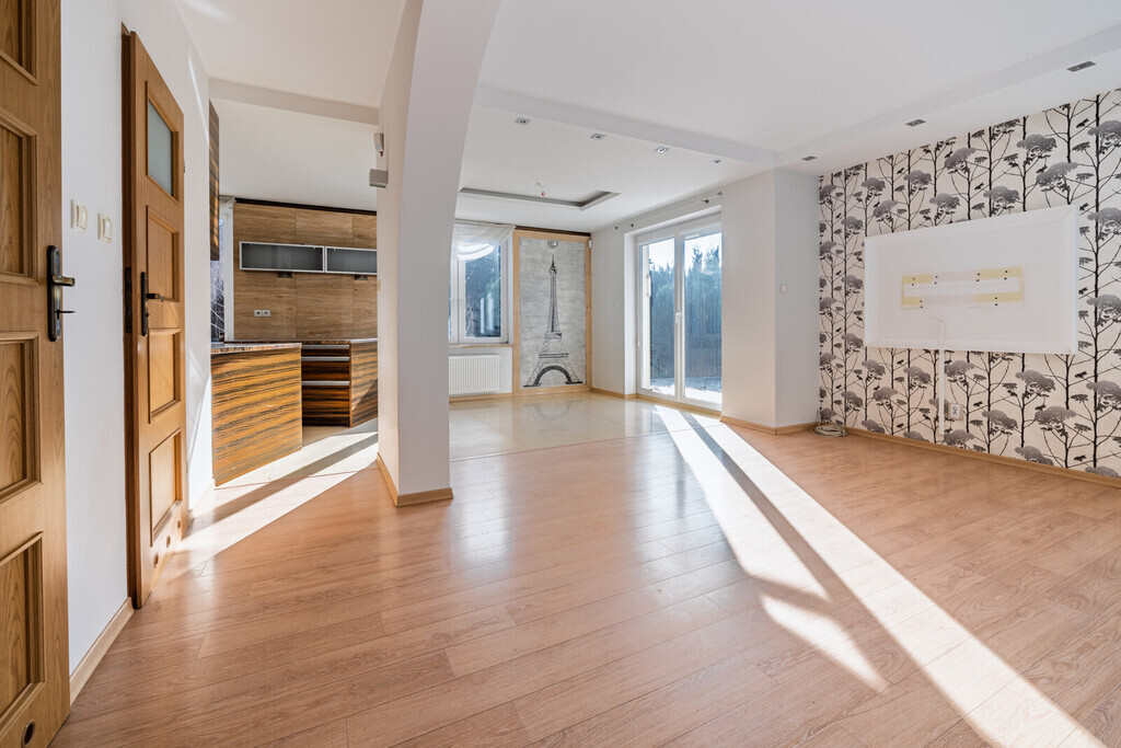 Dom z dużym ogrodem w Przyjaźni