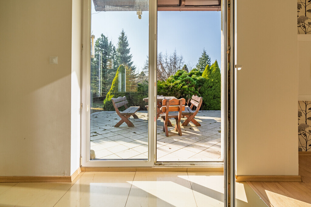 Dom z dużym ogrodem w Przyjaźni