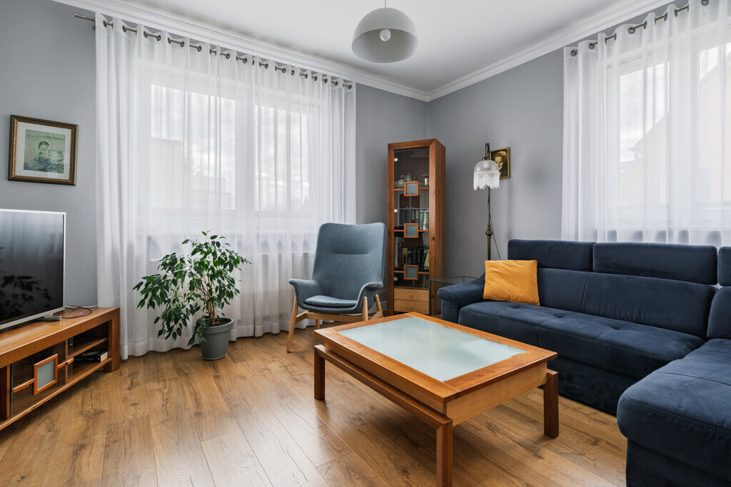 Gotowy do zamieszkania! Dom wolnostojący z garażem