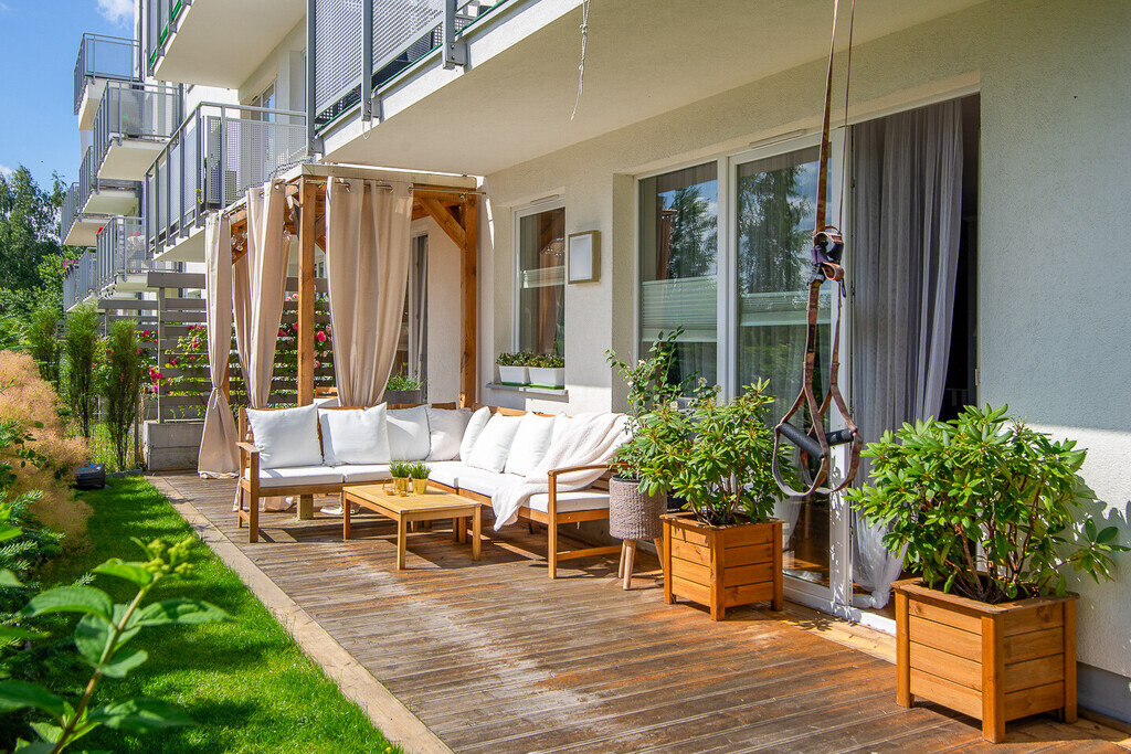 Magiczny ogród z tarasem | Patio Roży | 3 pokoje