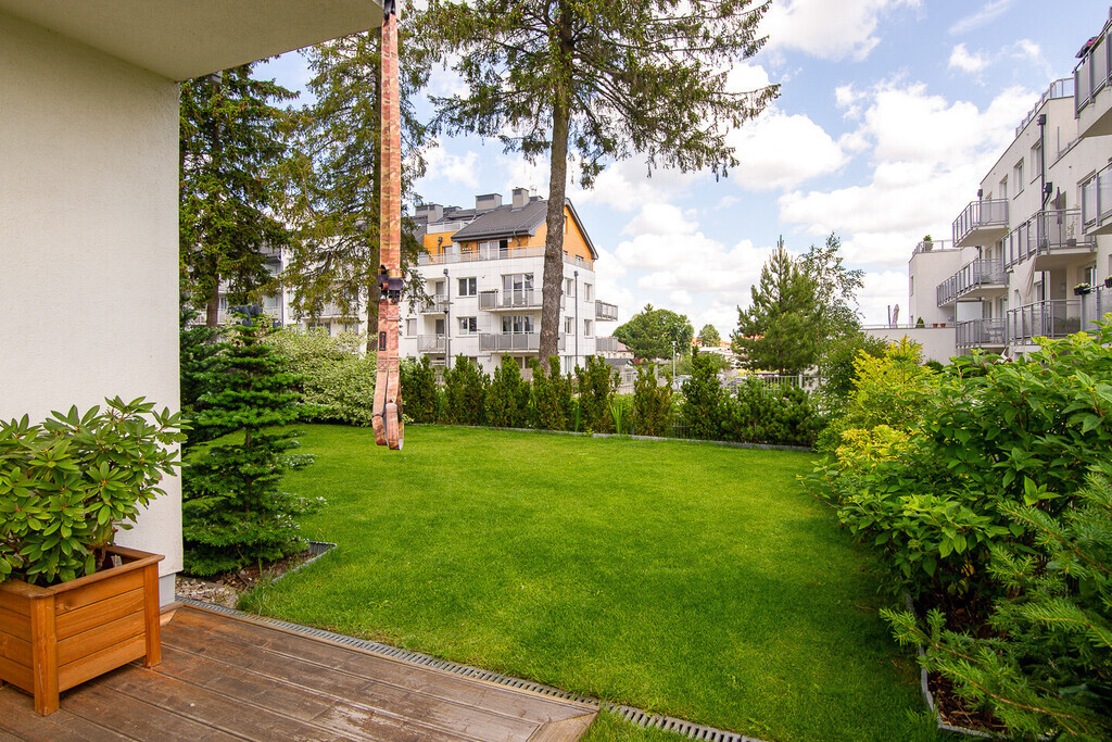 Magiczny ogród z tarasem | Patio Roży | 3 pokoje