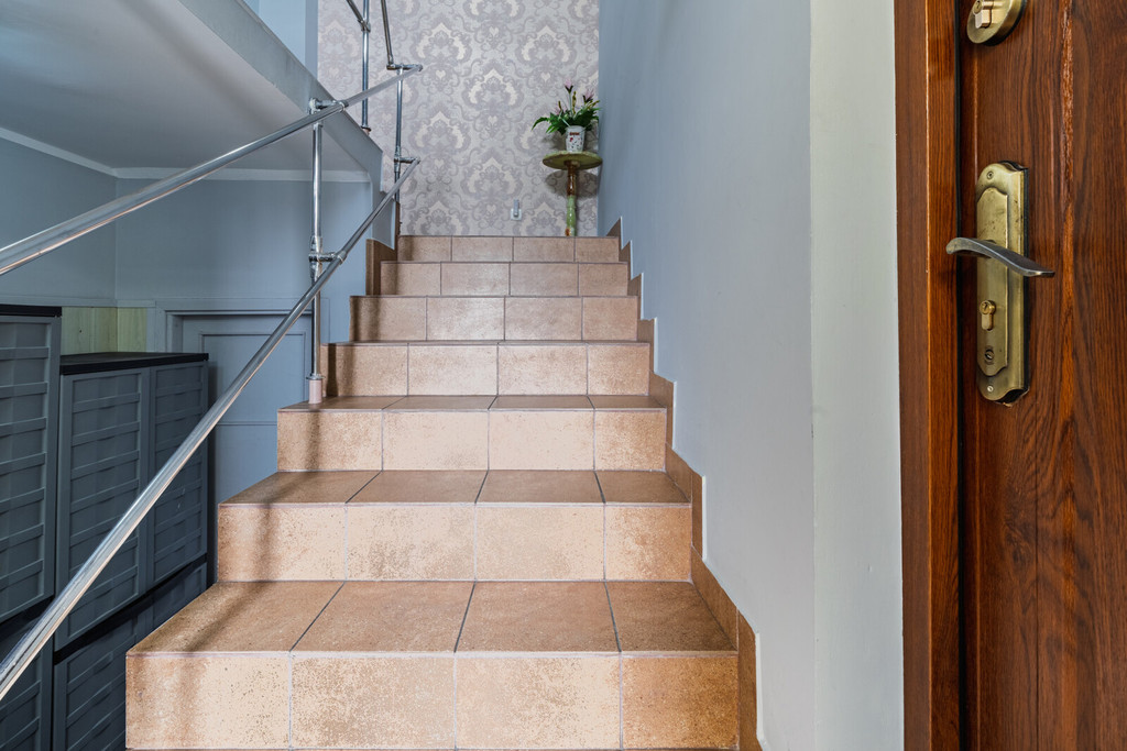 Dom wielofunkcyjny | zamieszkaj, wynajmuj i pracuj