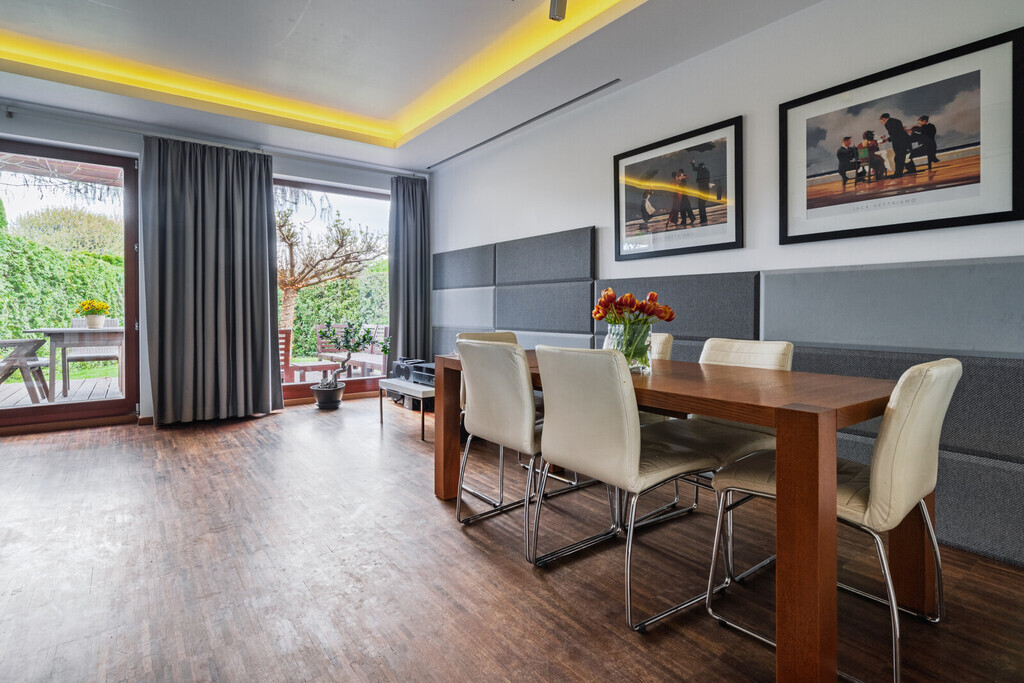 Dom z ogrodem na zamkniętym osiedlu - Łostowice