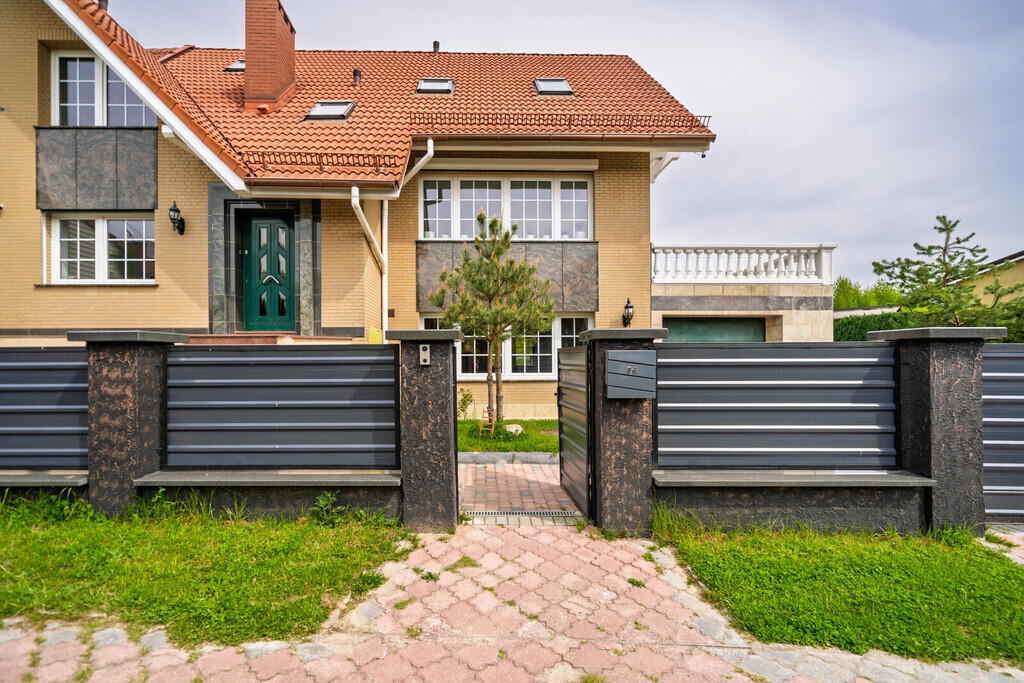 Wielofunkcyjny dom z dużym potencjałem w Gdańsku