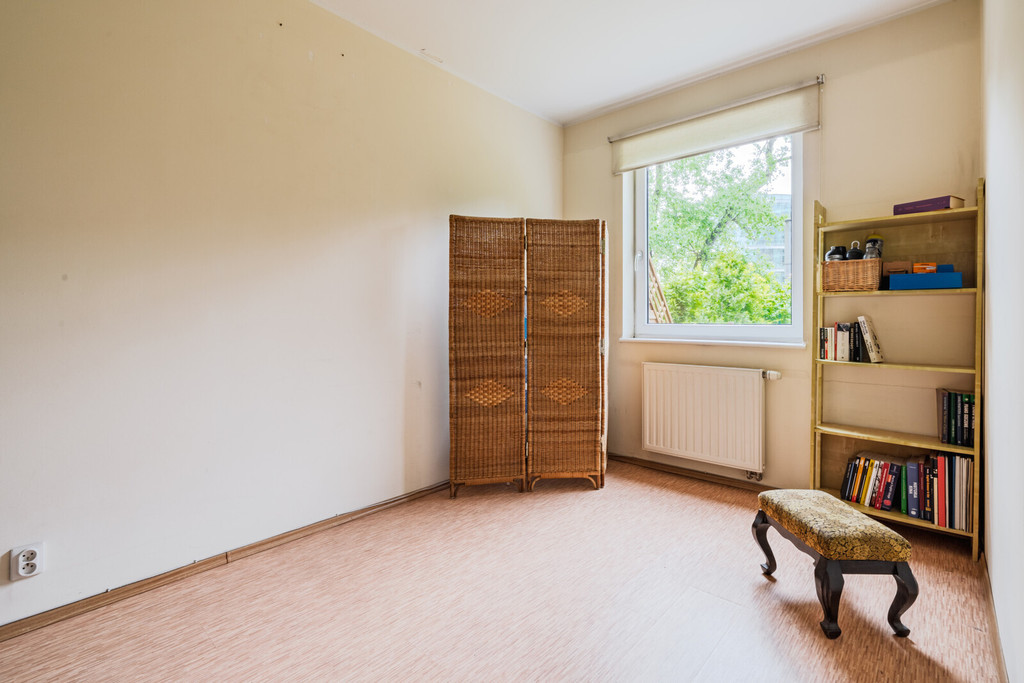 Przytulne 2 pokoje z ogródkiem w sercu Redłowa