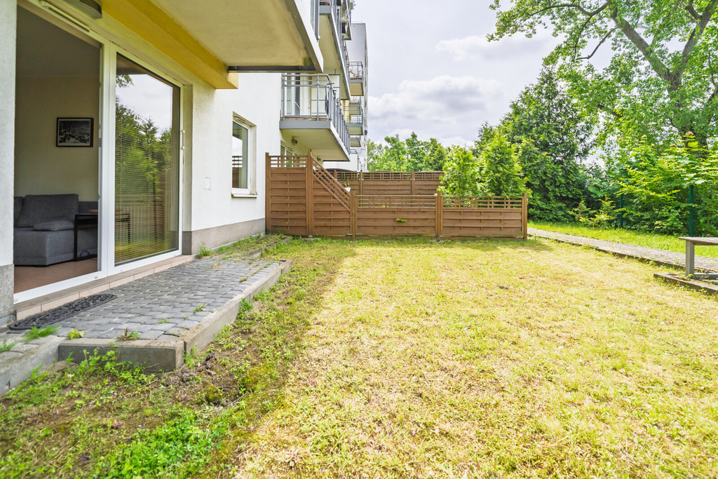 Przytulne 2 pokoje z ogródkiem w sercu Redłowa