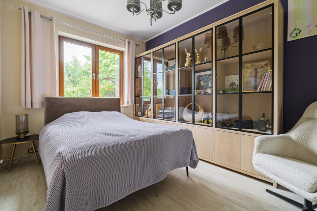 Ekskluzywny dom z dużą działką w Tuchomiu