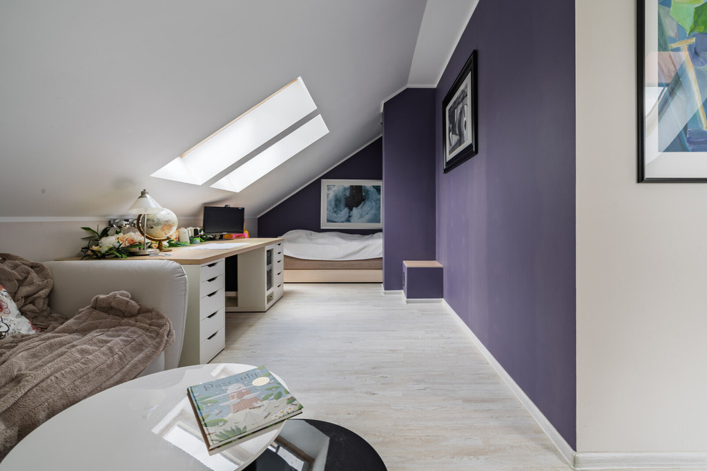 Ekskluzywny dom z dużą działką w Tuchomiu