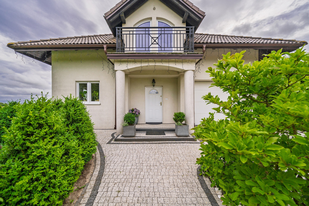 Rodzinny piękny wolnostojący dom pod Trójmiastem