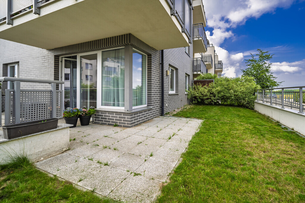 3 pokoje z dużym tarasem w Gdyni