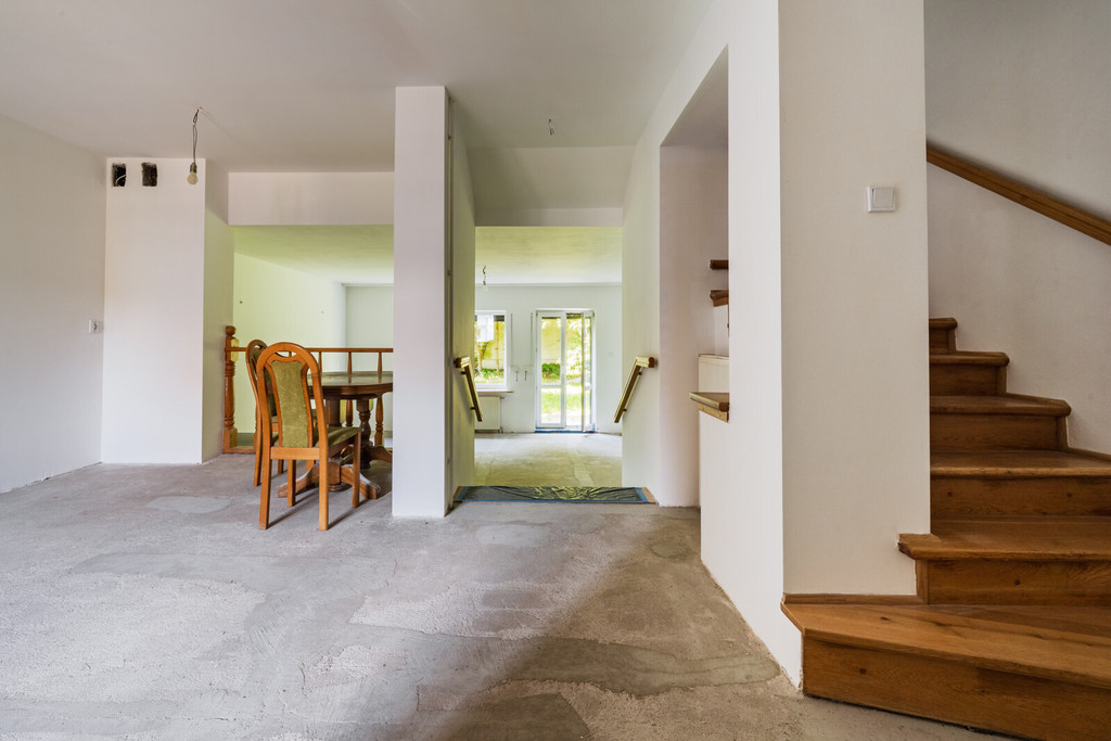 Skrajny szereg z ogrodem w Osowie