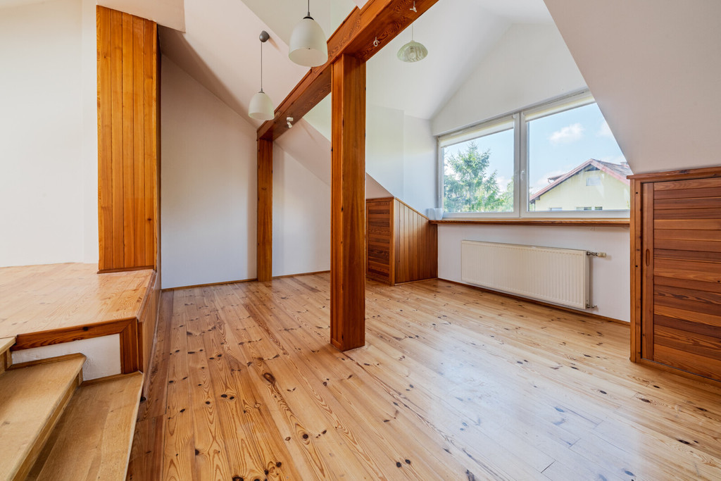 Skrajny szereg z ogrodem w Osowie