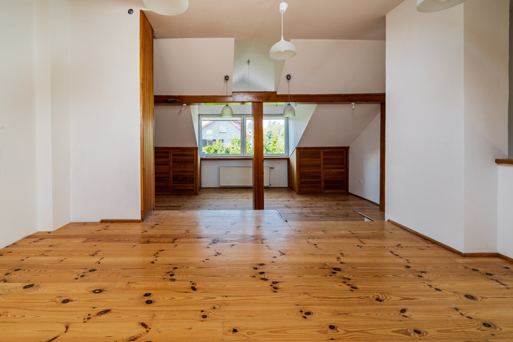 Skrajny szereg z ogrodem w Osowie