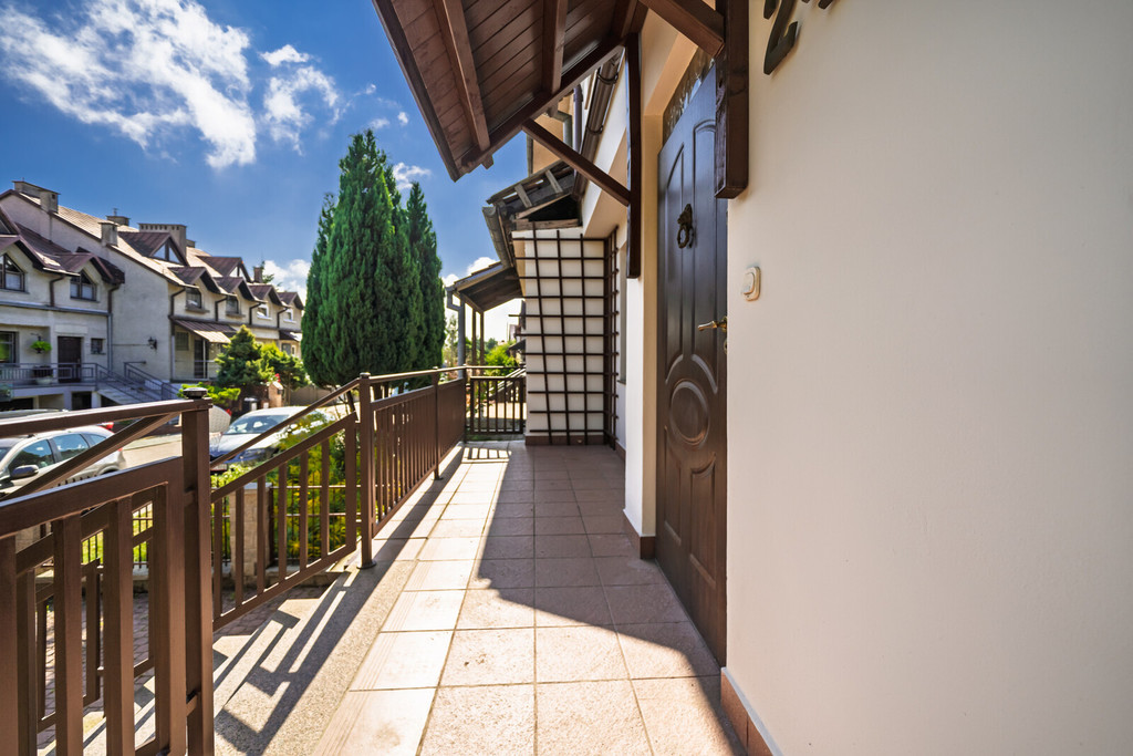 Skrajny szereg z ogrodem w Osowie