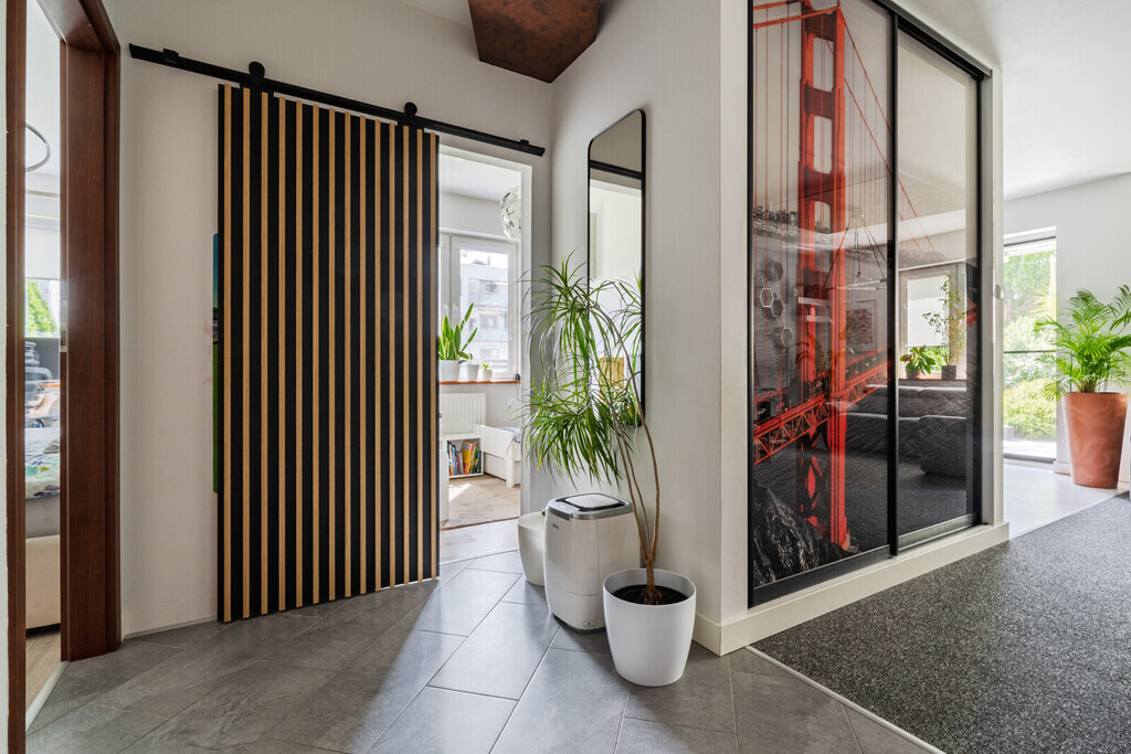 Ustawne 3 pokoje, ogród 140m2, warsztat, komórka