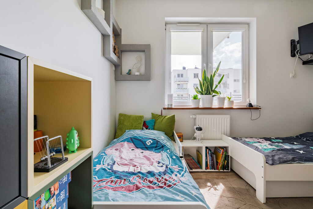 Ustawne 3 pokoje, ogród 140m2, warsztat, komórka