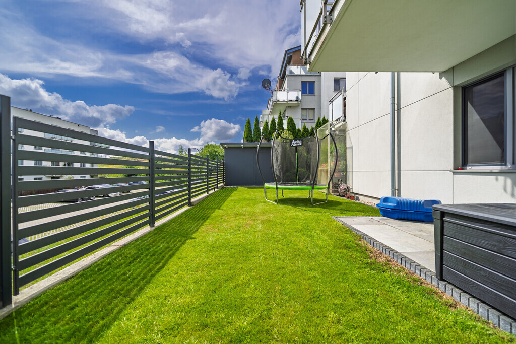 Ustawne 3 pokoje, ogród 140m2, warsztat, komórka