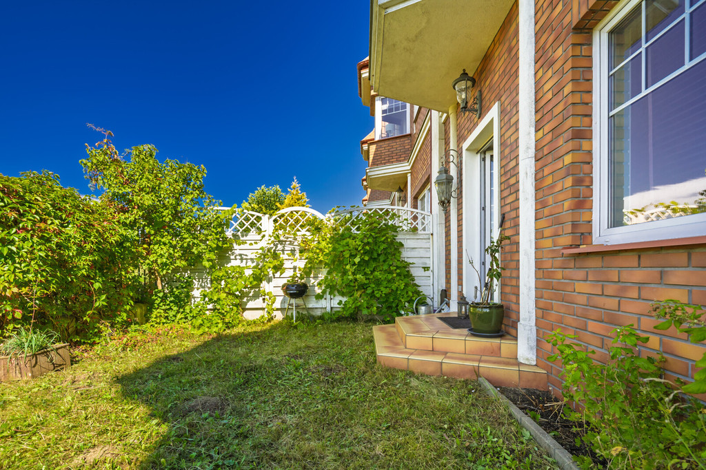 Dom z widokiem na jezioro | Osiedle Angielskie