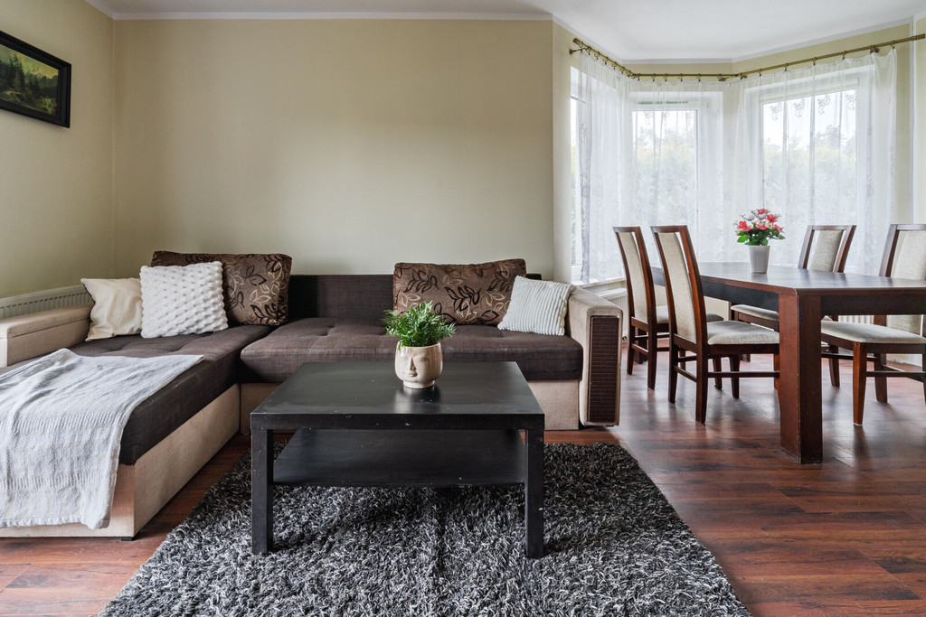 Kameralny wolnostojący dom w Borowinie - 6 pokoi!