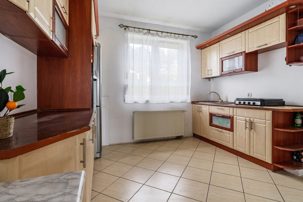 Kameralny wolnostojący dom w Borowinie - 6 pokoi!